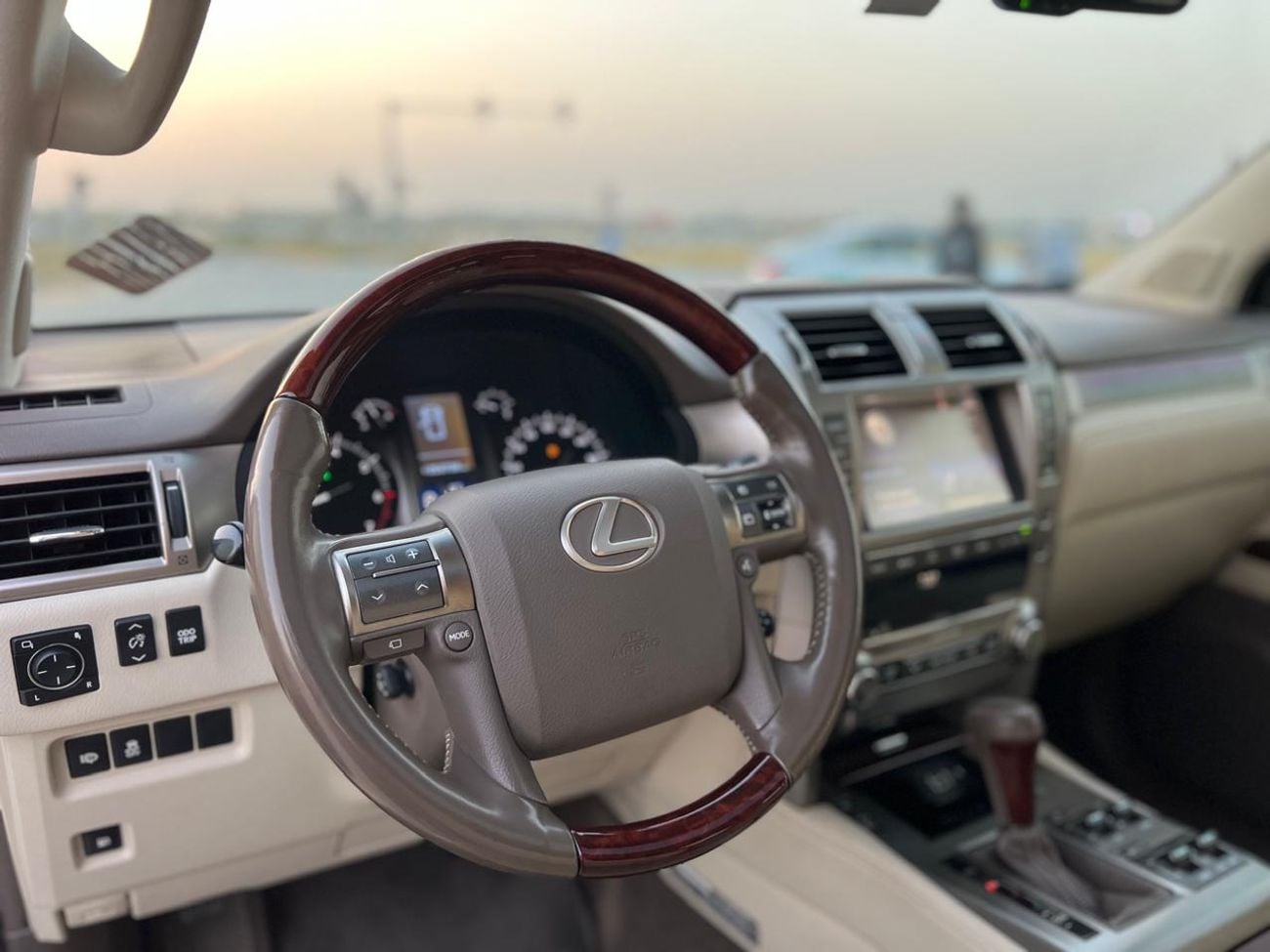 Lexus GX460 Premier 4.6L