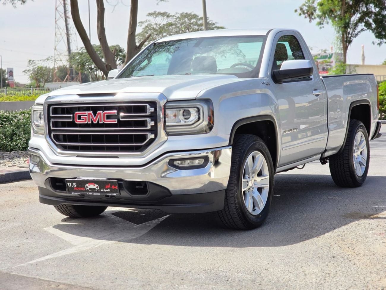 GMC Sierra 1500 SLE 5.3L Single Cab Utility 1500 SLE 5.3L V8 4X4 2016 GCC WITH FULL AGENCY SERVICE HISTORY IN M