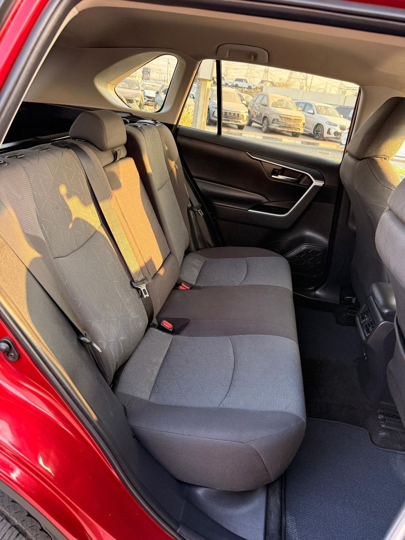 Toyota RAV4 XLE 2.5L AWD push start