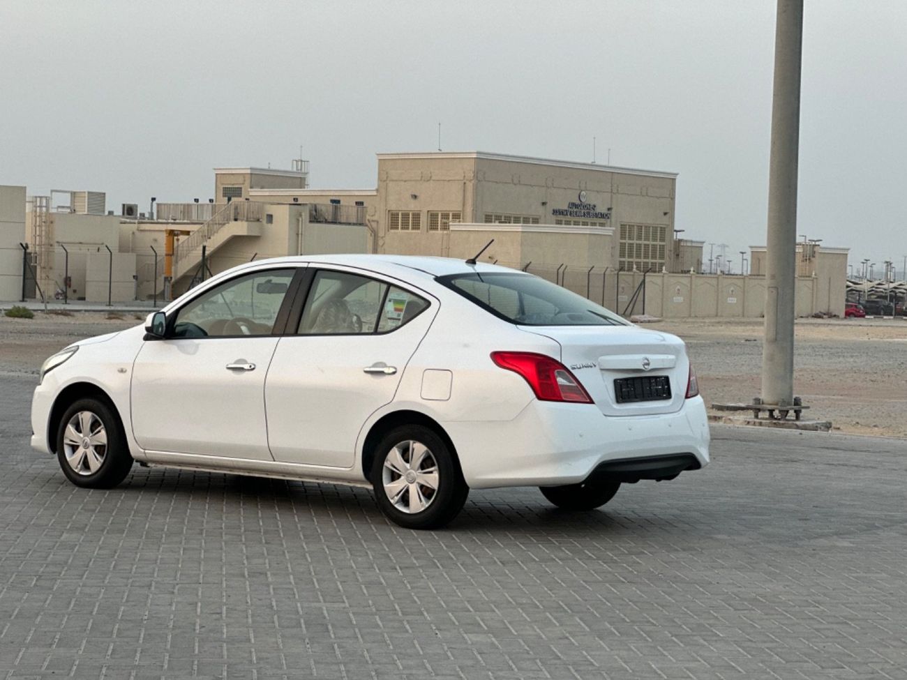 نيسان صني MODEL 2019 GCC CAR PERFECT CONDITION INSIDE AND OUT SIDE