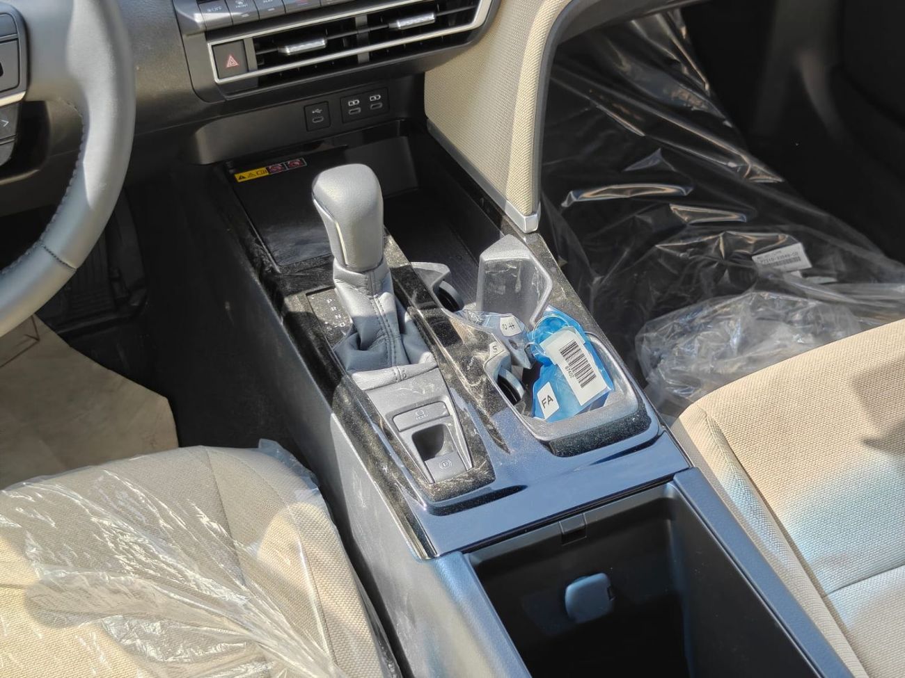 Toyota Camry Toyota Camry LE 2.5L petrol automatic GCC spec FWD