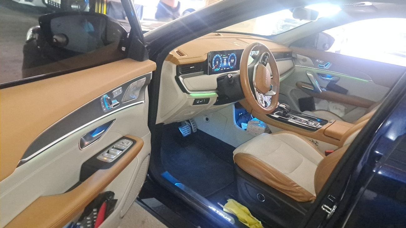 Jetour X70 Plus Luxury 1.6T LUXURY 1.6 | Zero Down Payment | Home Test Drive