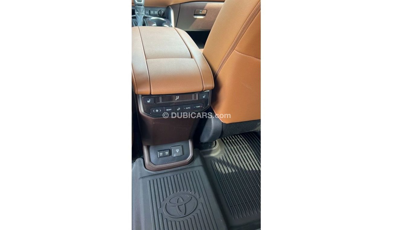 Toyota Highlander 2021 Toyota Highlander Platinum 4x4 Full Option Panoramic / clean title no accident