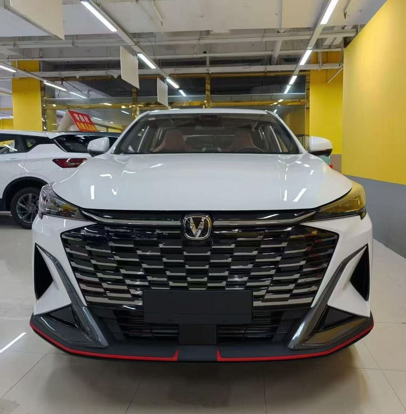 تشنجان x5 بلس 2026 Changan X5 Plus Pioneer 1.5L Turbo 4-Cyl Petrol 7-Speed DCT FWD (China-Spec) Export Only