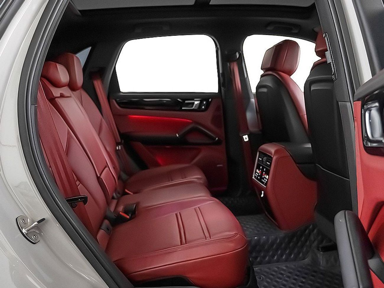 Porsche Cayenne Platinum Edition