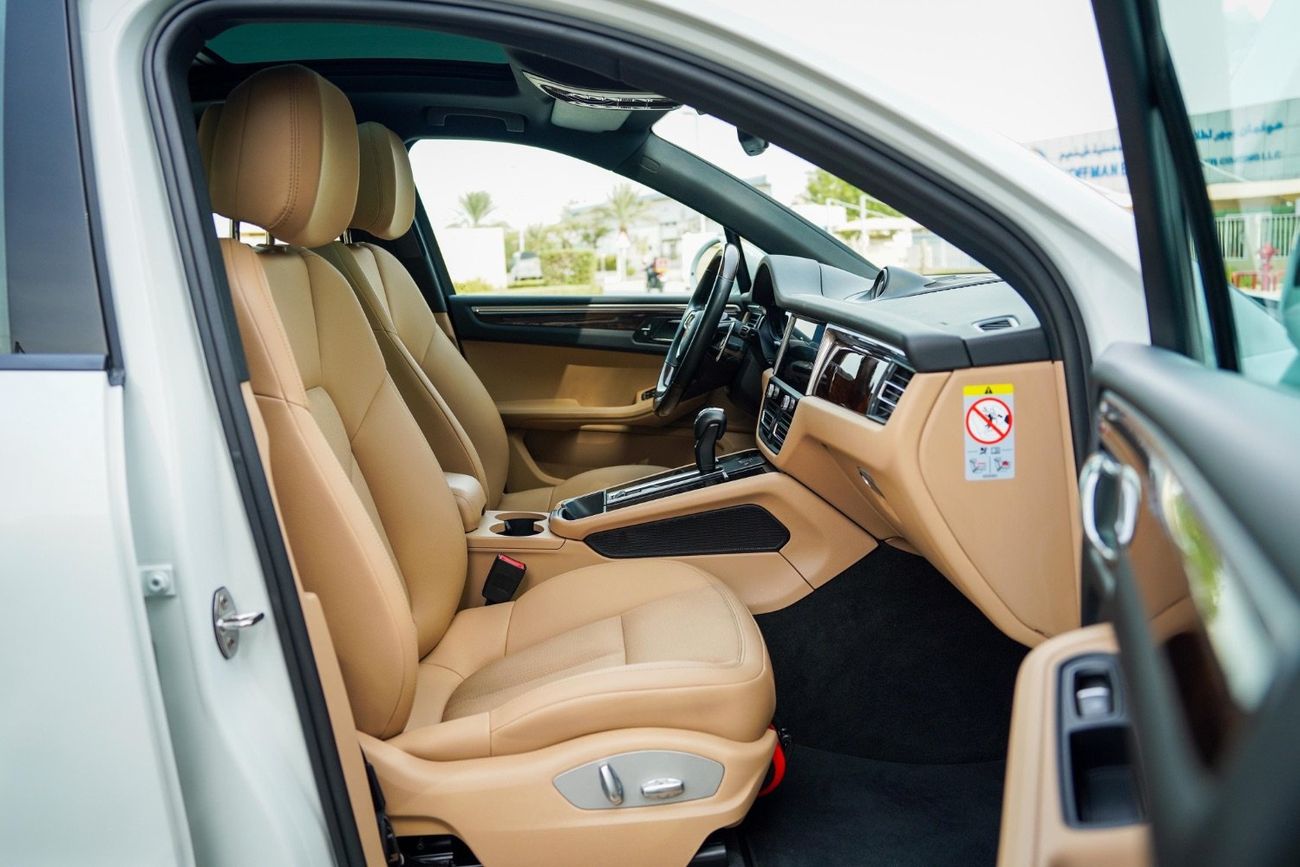 Porsche Macan Base