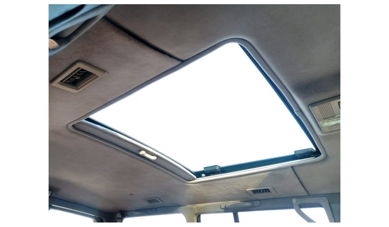 Mitsubishi Pajero MITSUBISHI PAJERO RIGHT HAND DRIVE (PM939)