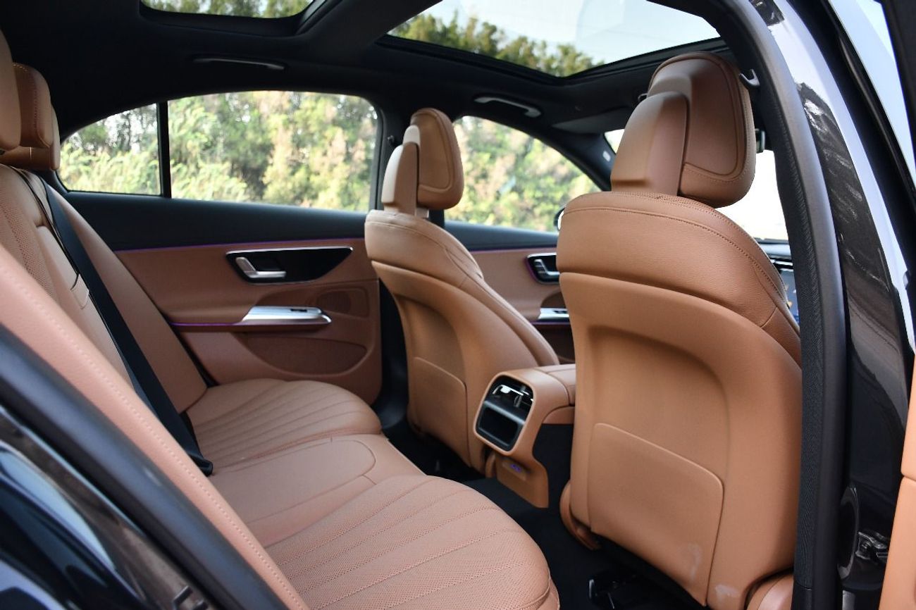 مرسيدس بنز E200 MERCEDES E200 2026 0KM BLACK  TAN