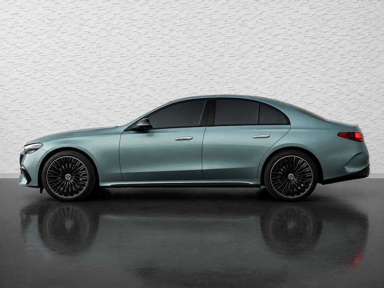 مرسيدس بنز E300 AMG