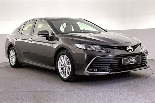 تويوتا كامري SE | شامل الضمان | 0 ﺪﻔﻋﺓ ﺃﻮﻟﻯ