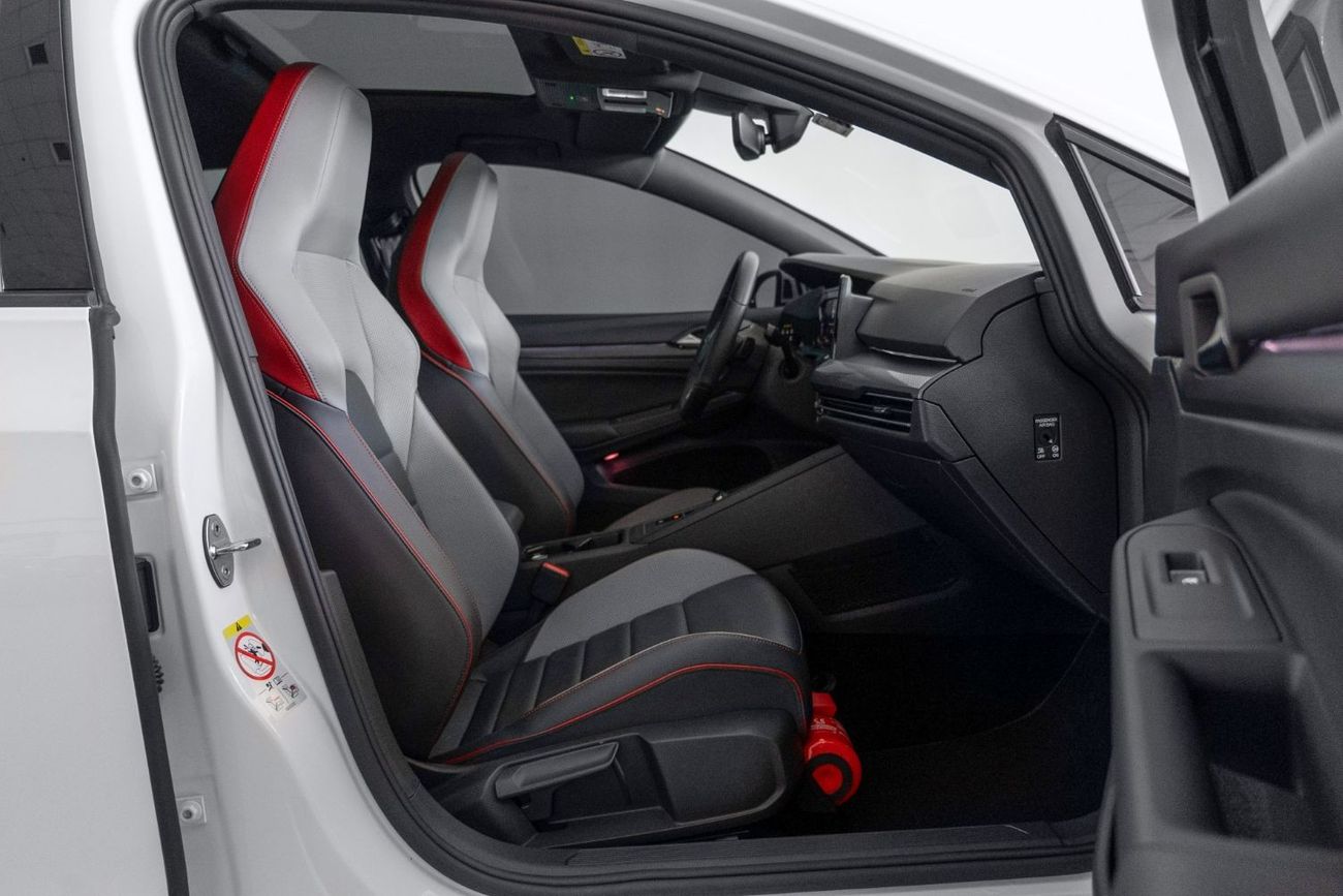 Volkswagen Golf GTI P2