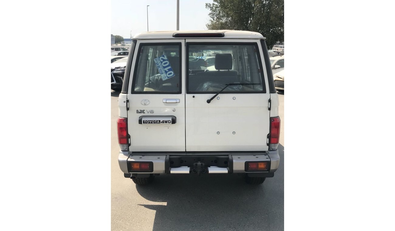 تويوتا لاند كروزر Hardtop VDJ76L - 5Seater - V8 - 4.5L - 2018Model