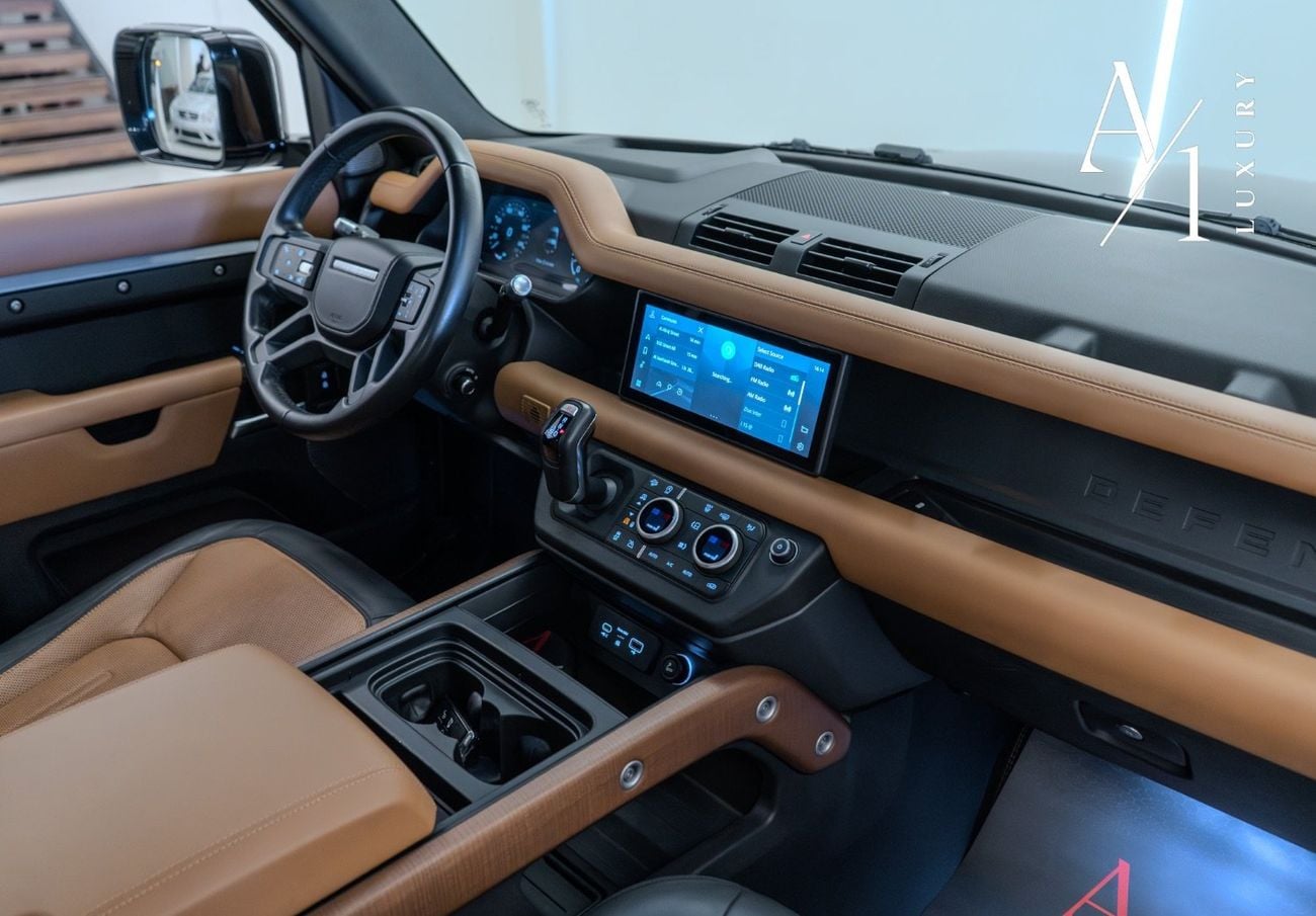 لاند روفر ديفندر 2021 Land Rover, Defender X (P400) Fully Loaded, Excellent Condition, GCC Spec