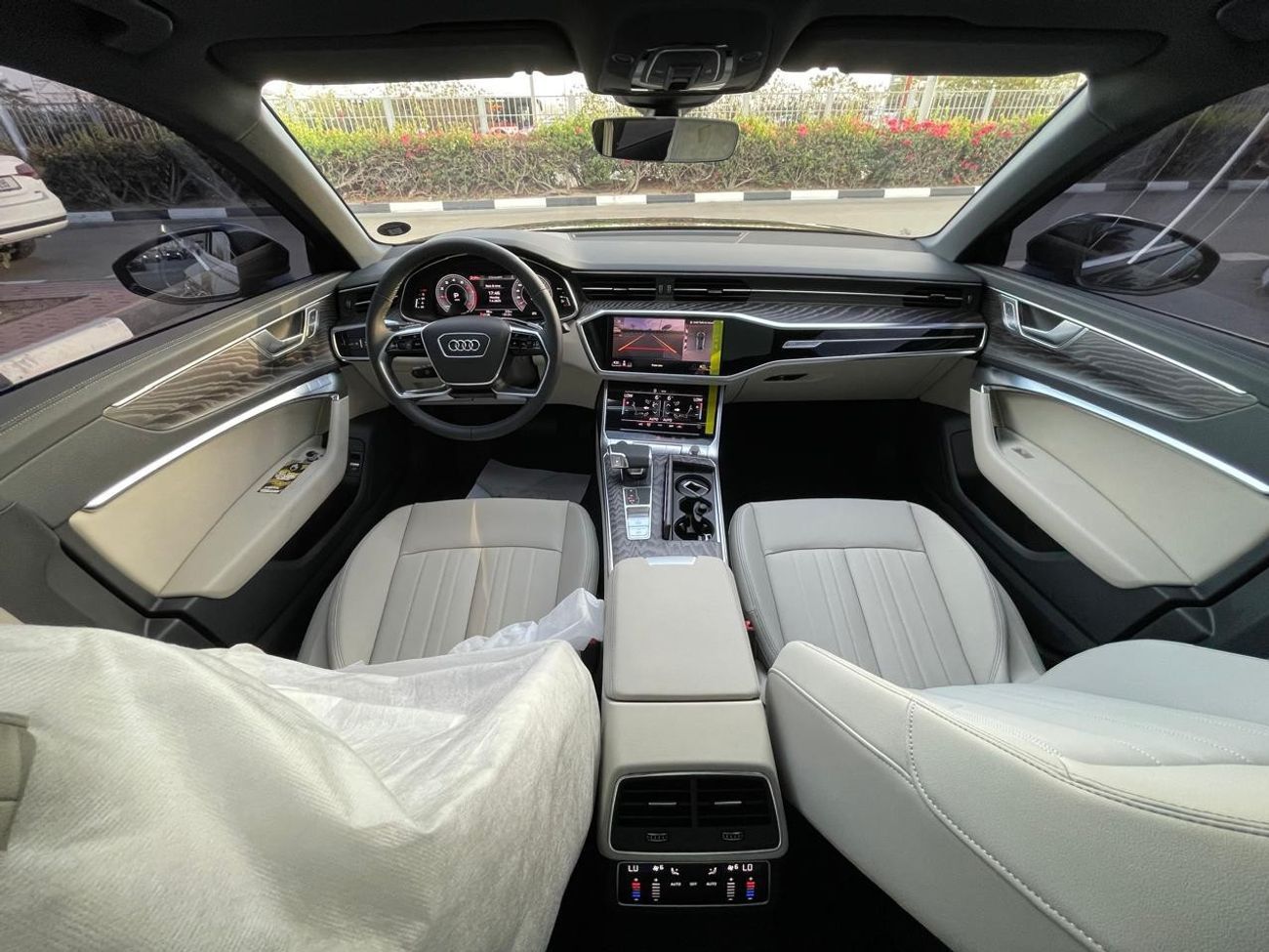 أودي A6 40 TFSI (190 HP) 40 TFSI Full Option Warranty & Service 2025 GCC