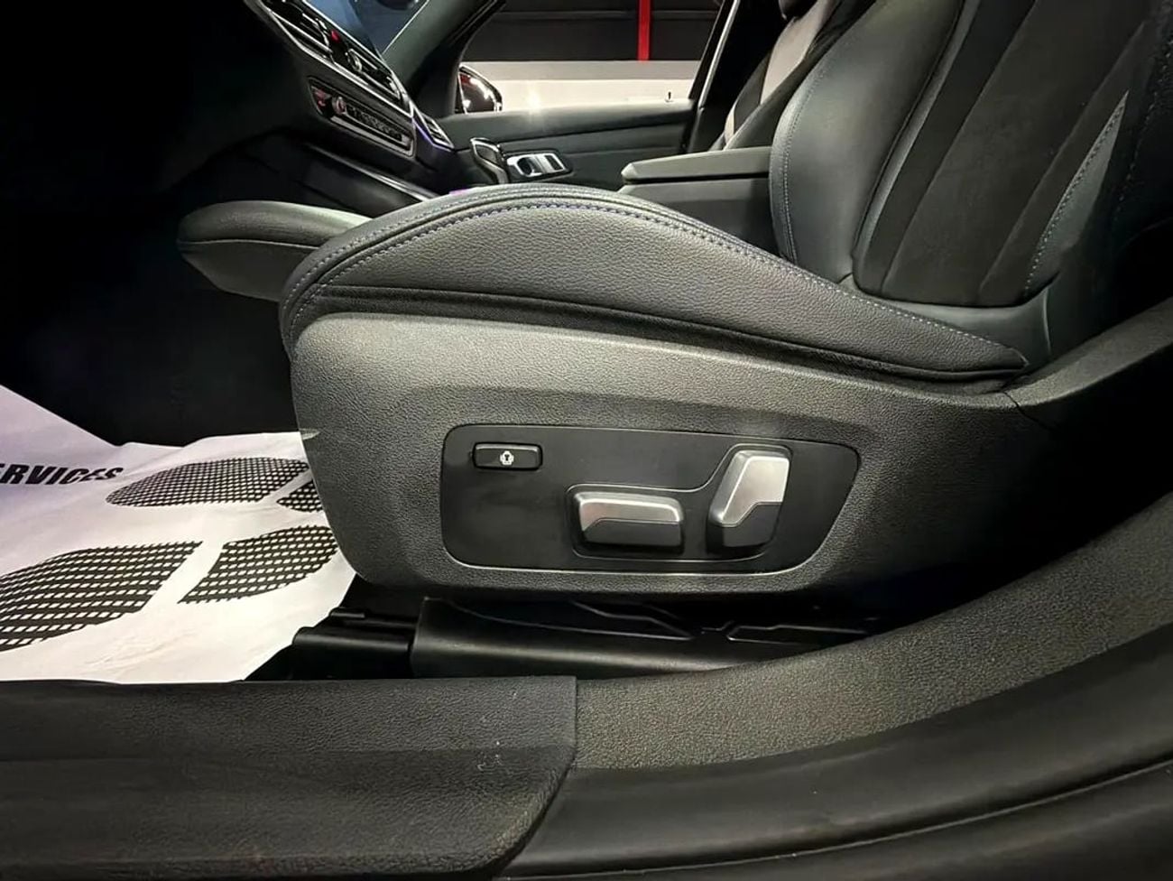 BMW 320i Exclusive 2.0L