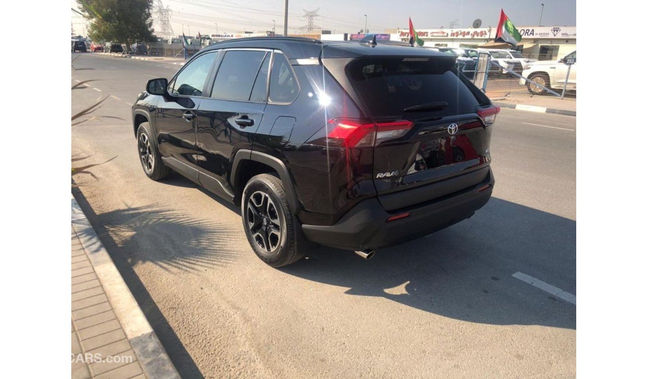 تويوتا راف ٤ TOYOTA RAV4 LE