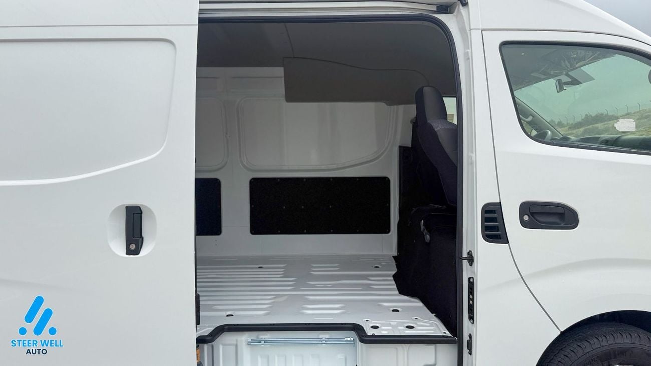 نيسان أورفان NV350 2024 Hi Roof Dry Van 2.5L Petrol Manual GCC Specs RWD