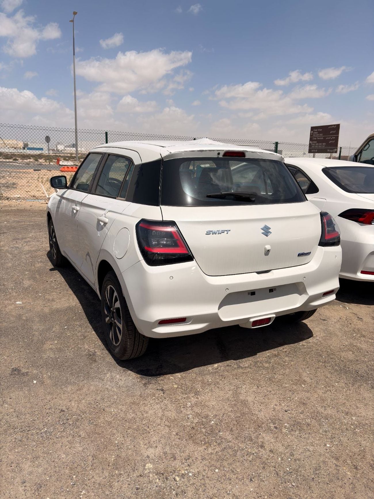 سوزوكي سويفت Suzuki Swift GLX, 1.2L Petrol A/T