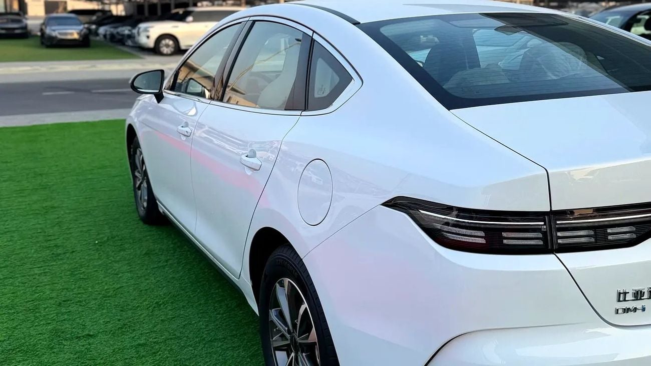 بي واي دي ديسترويار 05 55 Luxury Edition Chinese Specs
