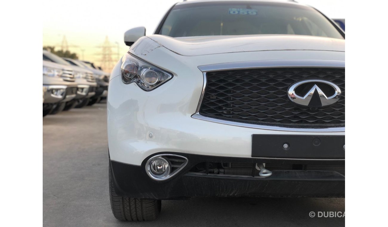 إنفينيتي QX70 3.7L ENGINE,V6, FULL OPTION, FOR BOTH LOCAL AND EXPORT