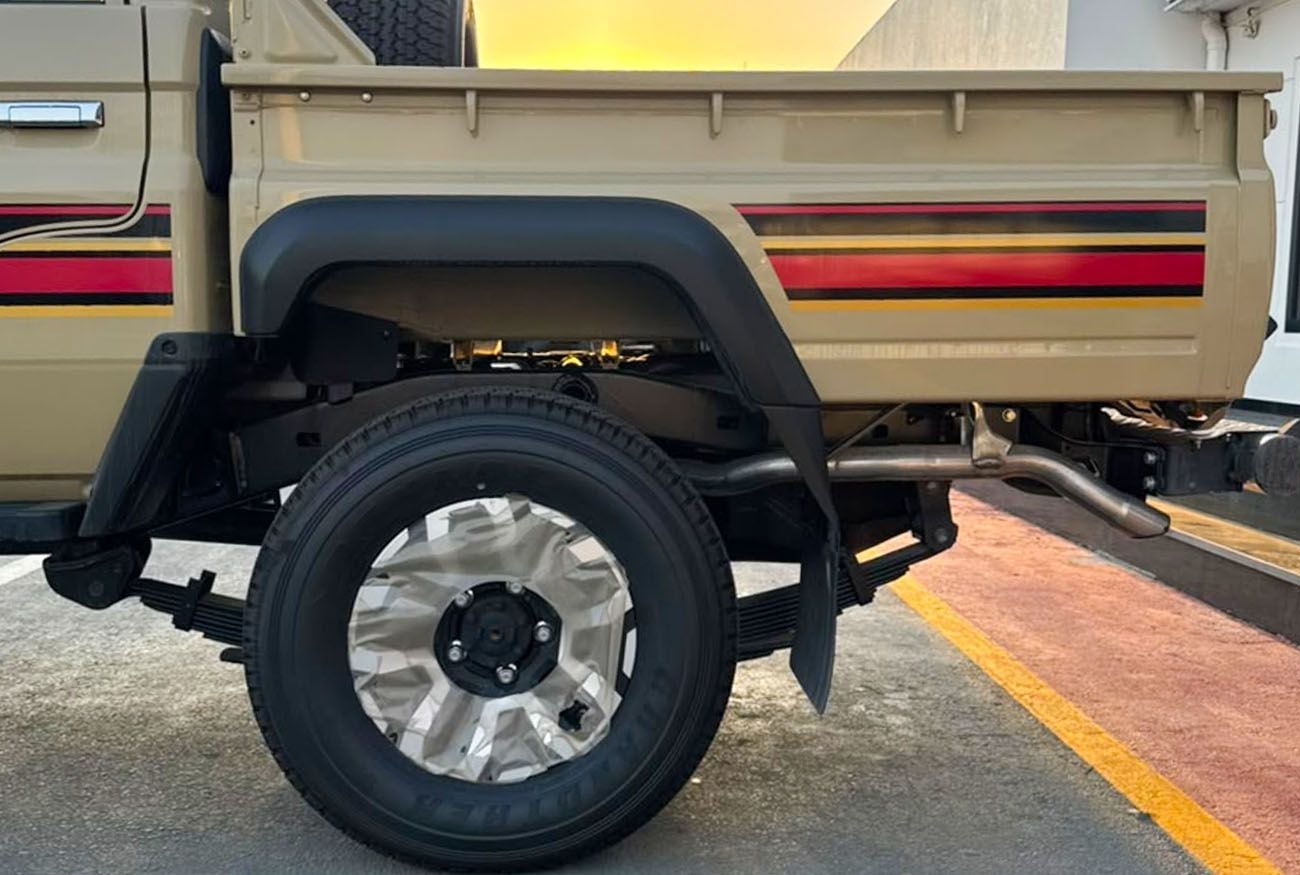 Toyota Land Cruiser 70 LC79 LX