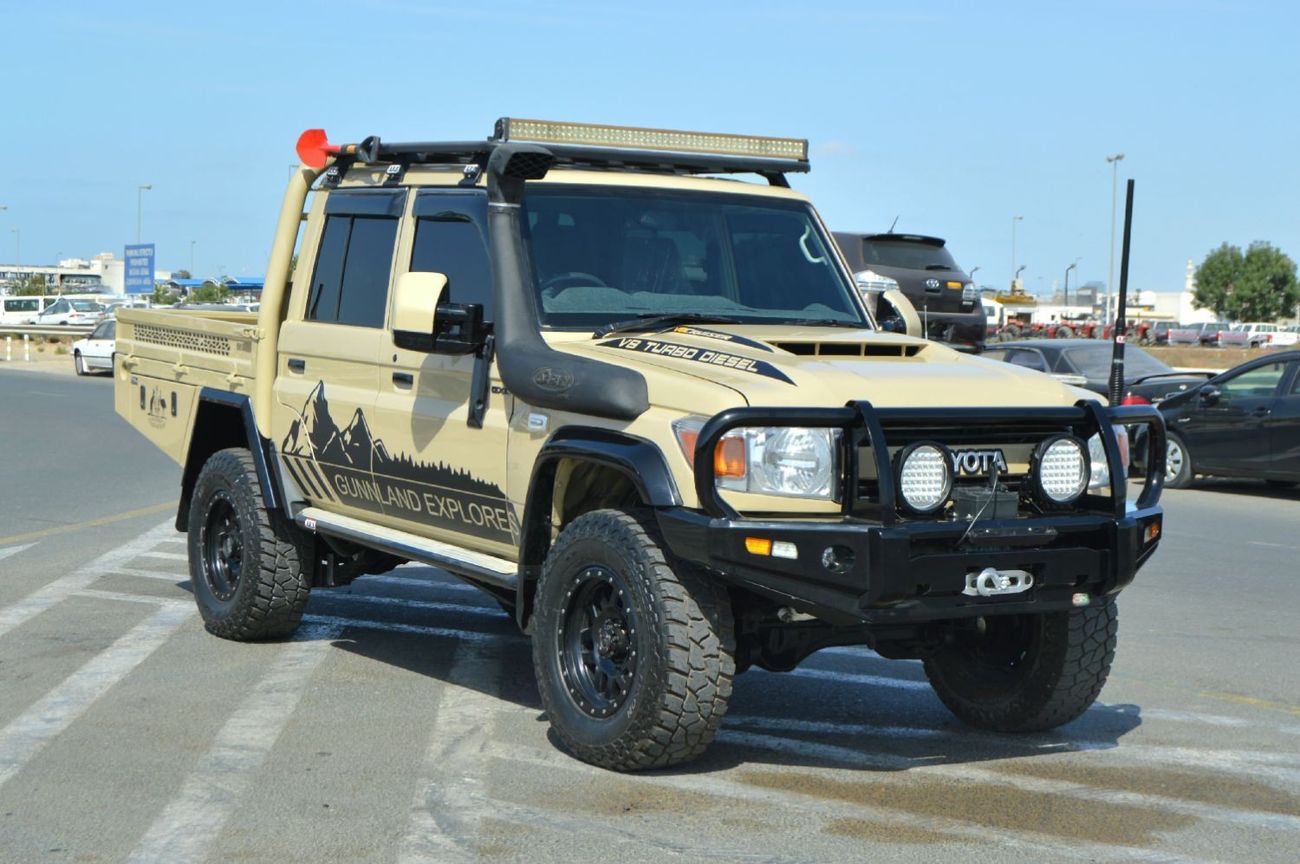 تويوتا لاند كروزر بيك آب GX.L Double cabin