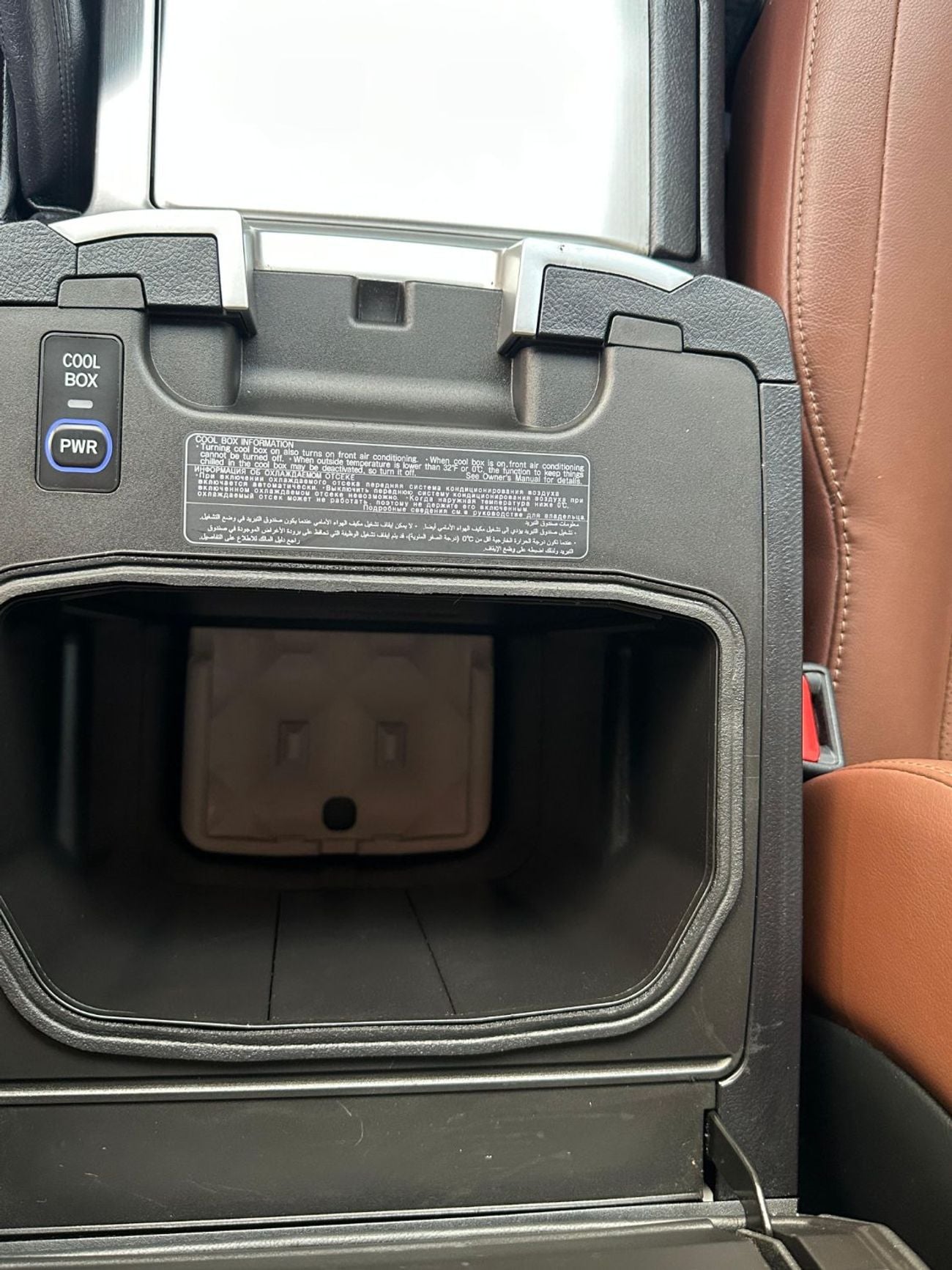 تويوتا لاند كروزر VXR GRAND TOURING V8 5.7L / GCC / VERY GOOD CONDITION / NO ACCIDENT