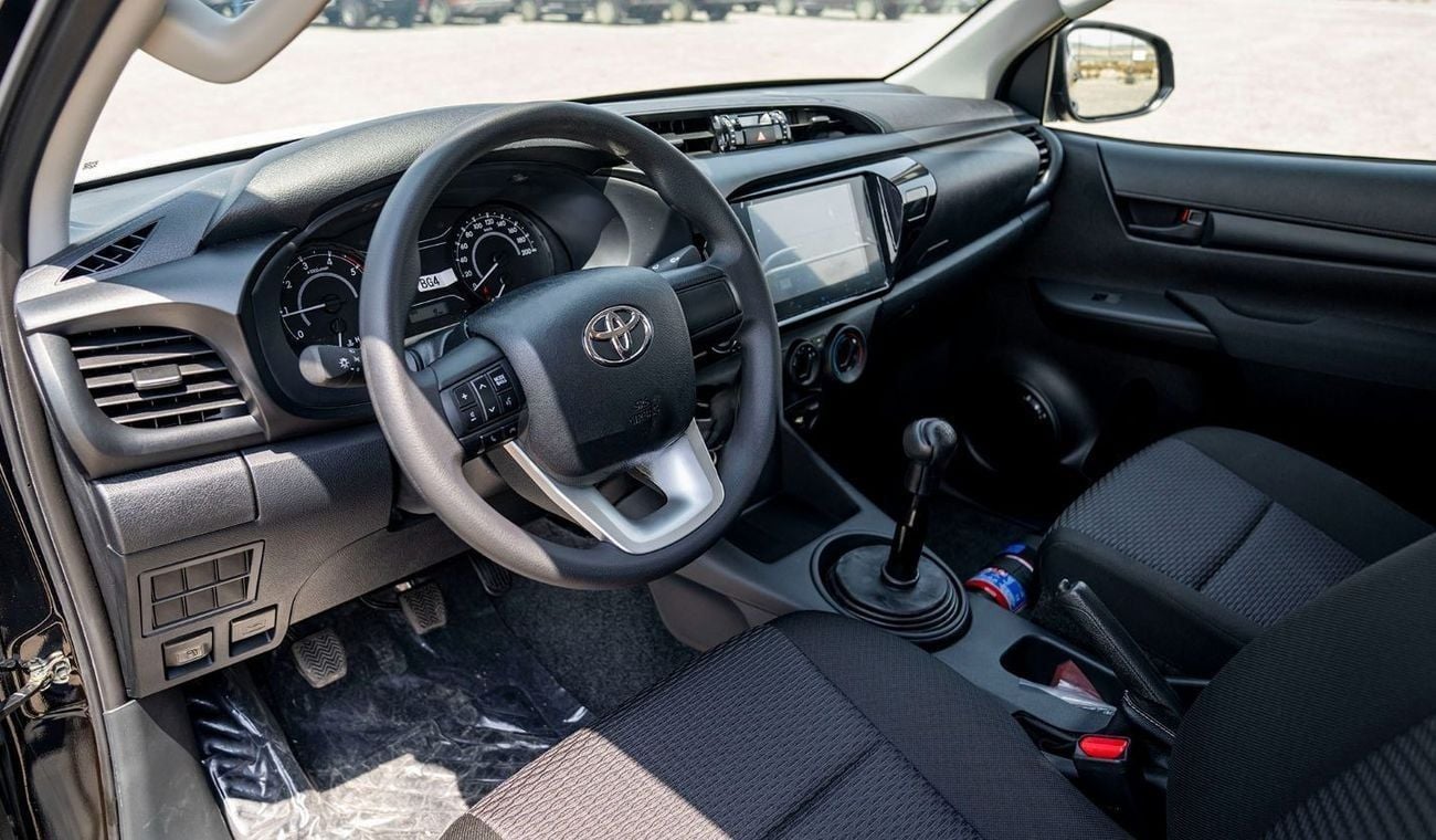 تويوتا هيلوكس HILUX 2.4L MT P.WINDO DIESEL 2026