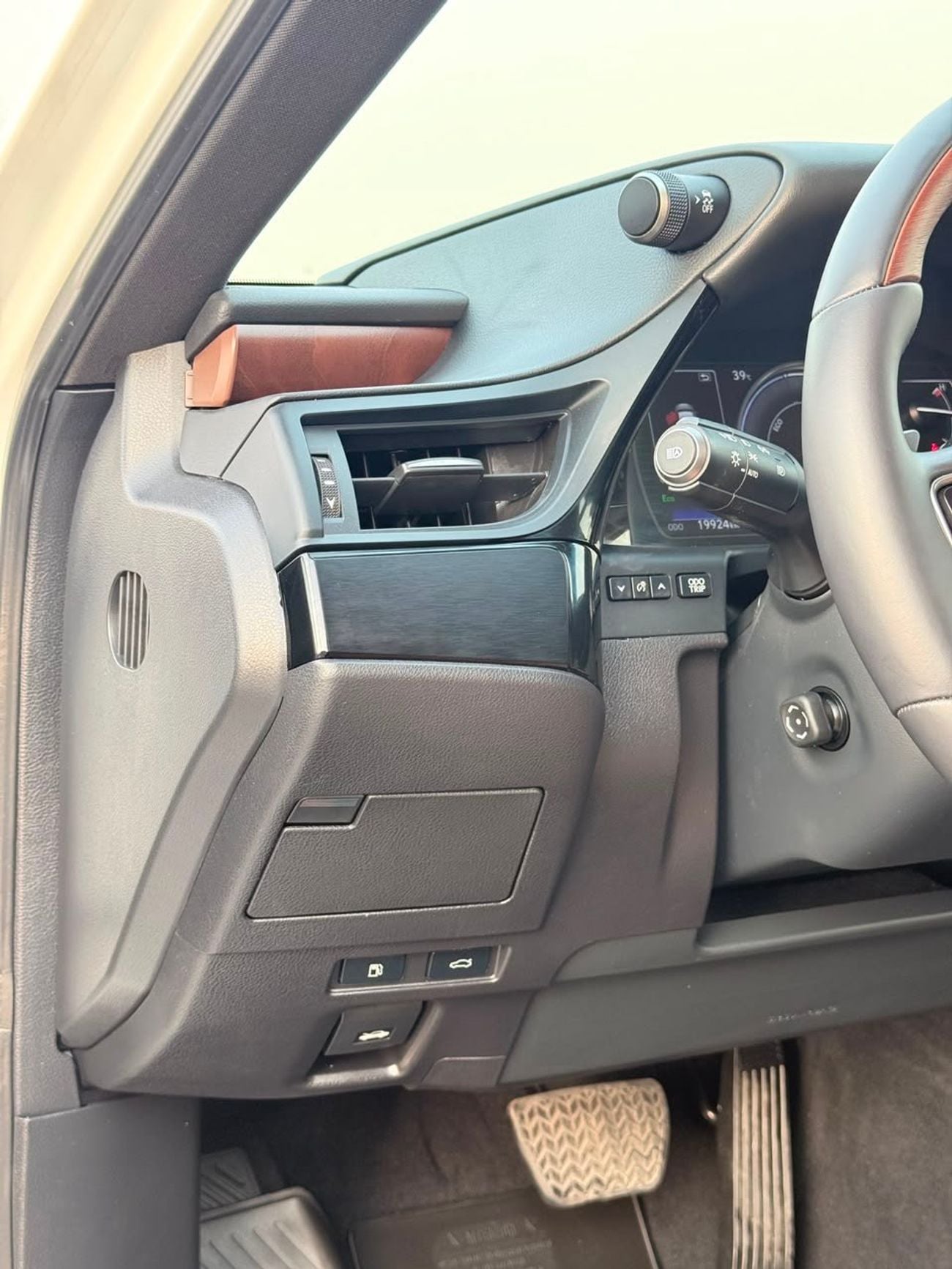 Lexus ES300h