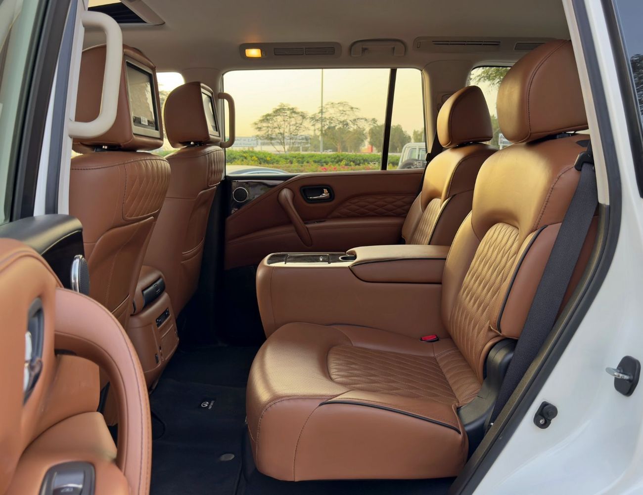 إنفينيتي QX80 Luxe 7st 5.6L