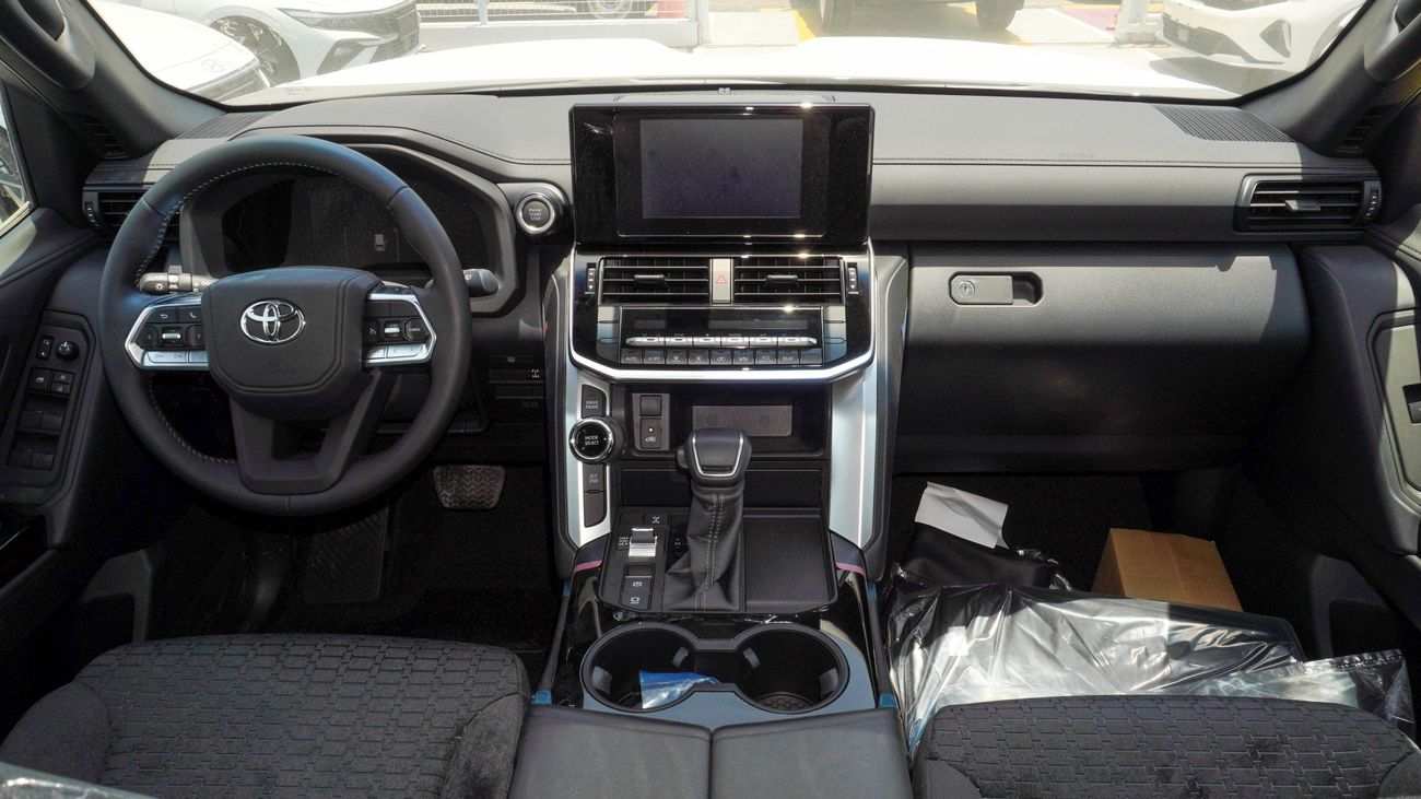 تويوتا لاند كروزر GXR Twin Turbo 3.5 L V6