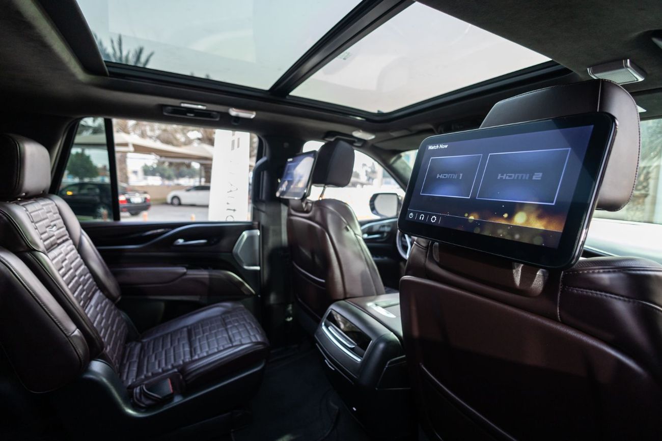 Cadillac Escalade Sport Platinum 6.2L 4WD