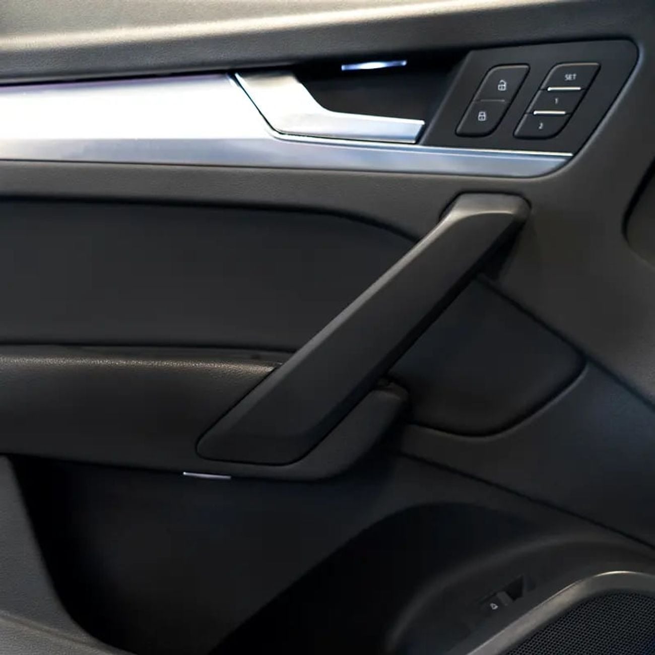 أودي Q5 45 TFSI Quattro S Line 2.0L (252 HP) 1,915 pm • 0% Downpayment • 45TFSI S-Line • 1 Year Warranty