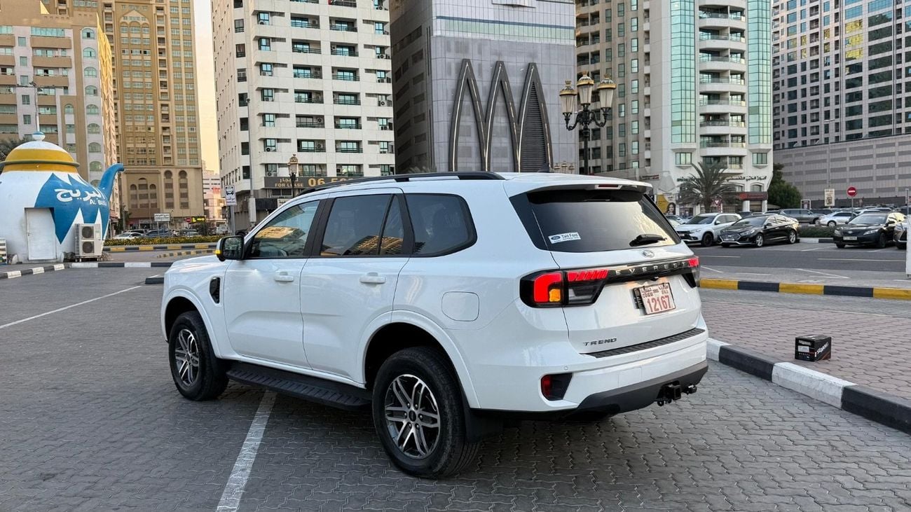 فورد ايفرست Trend 2.0 Liter Bi- Turbo Right Hand Drive
