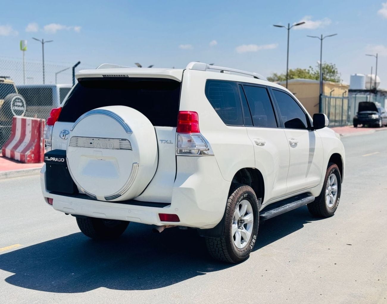 تويوتا برادو PRADO TXL 2011 2.7 PETROL LEFT HAND