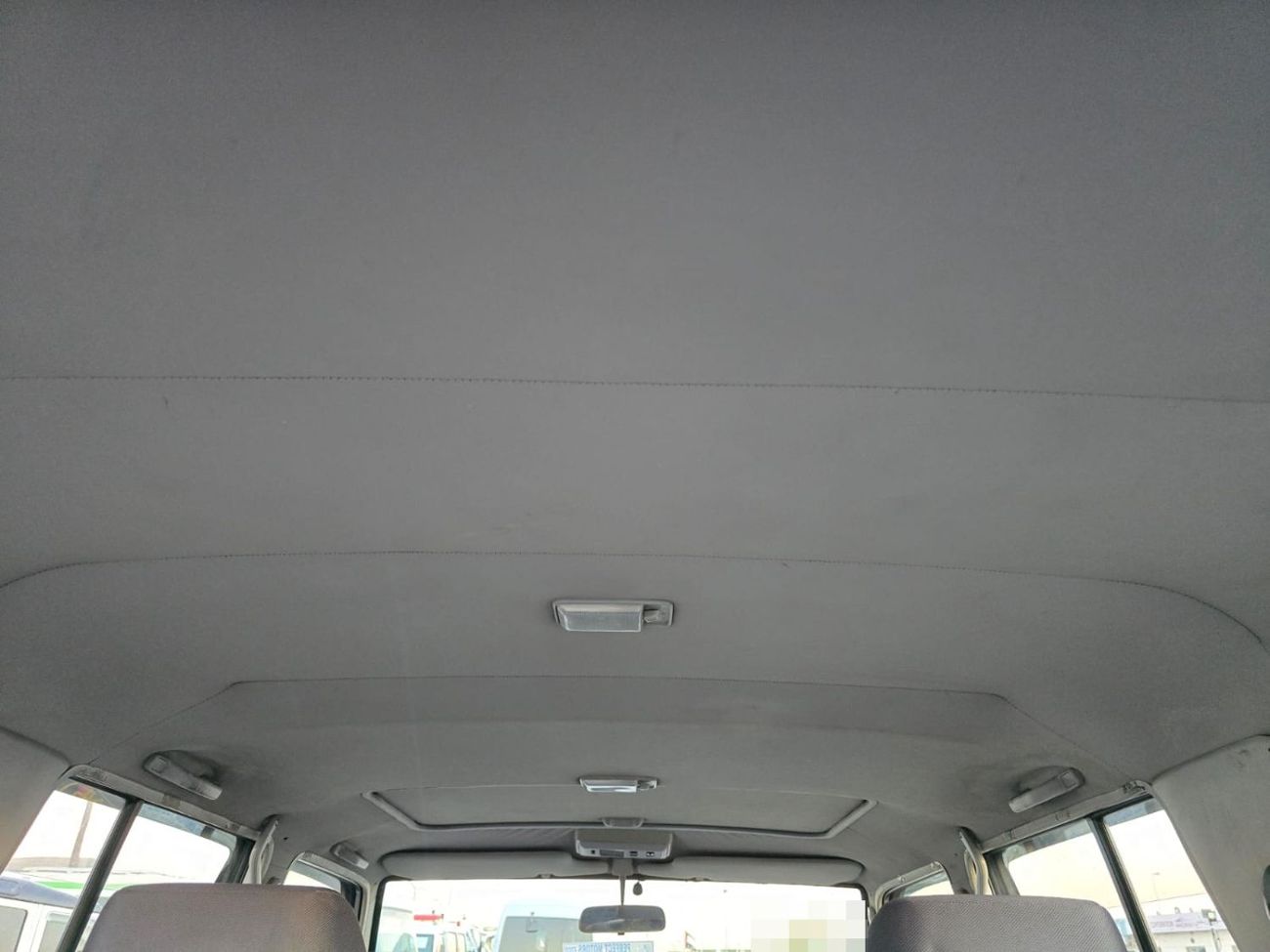 تويوتا لاند كروزر TOYOTA LAND CRUISER SUV RHD 2001 MODEL 4.1 L DIESEL MANUAL(PM03166)