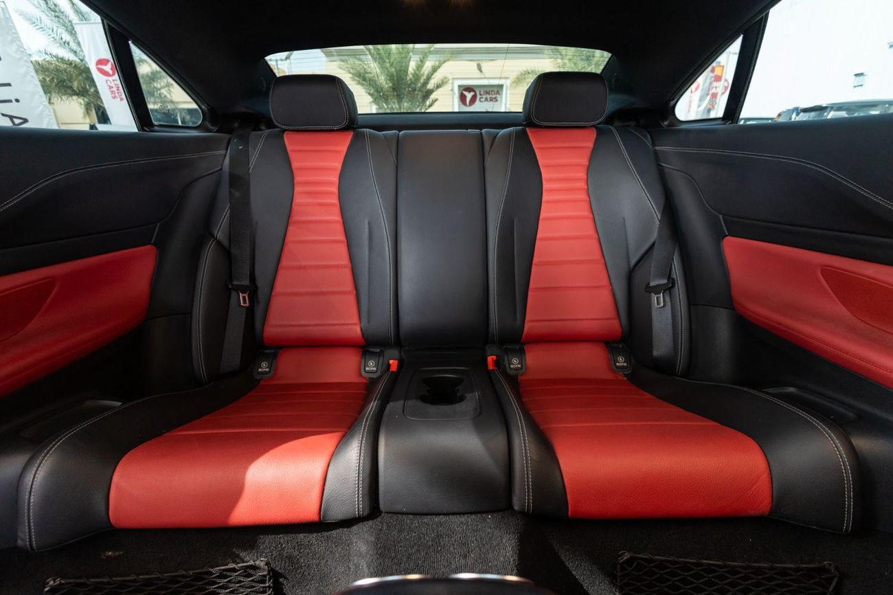 مرسيدس بنز C 200 كوبيه