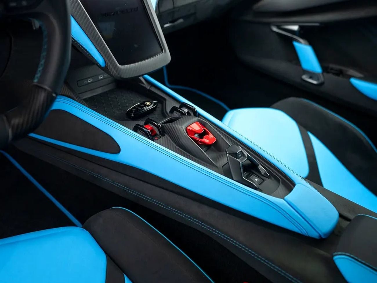 Lamborghini Revuelto SPORTIVA GCC Specs | 3300 km | WARRANTY & SERVICE