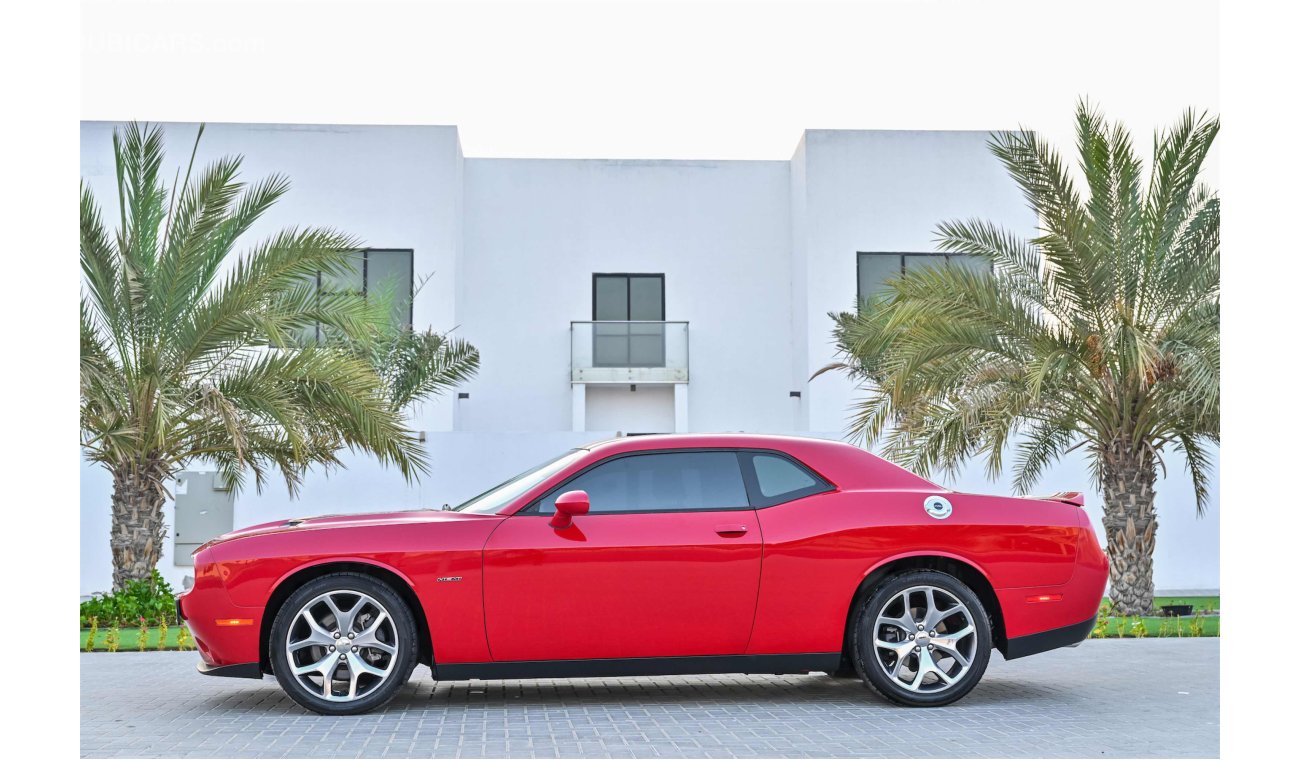 دودج تشالينجر RT 5.7L V8 | 1,645 P.M | 0% Downpayment | Full Option | Low Kms!