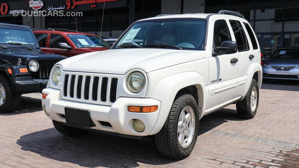 Jeep Liberty 3.7 for sale AED 9,500. White, 2002