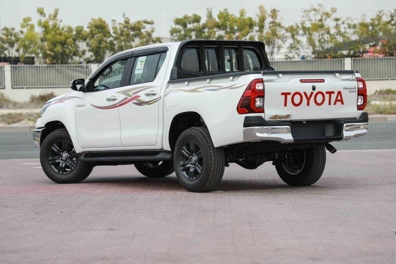 تويوتا هيلوكس 2025 TOYOTA HILUX HI 2.7 - PLATINUM WHITE PEARL inside MAROON | Export Only
