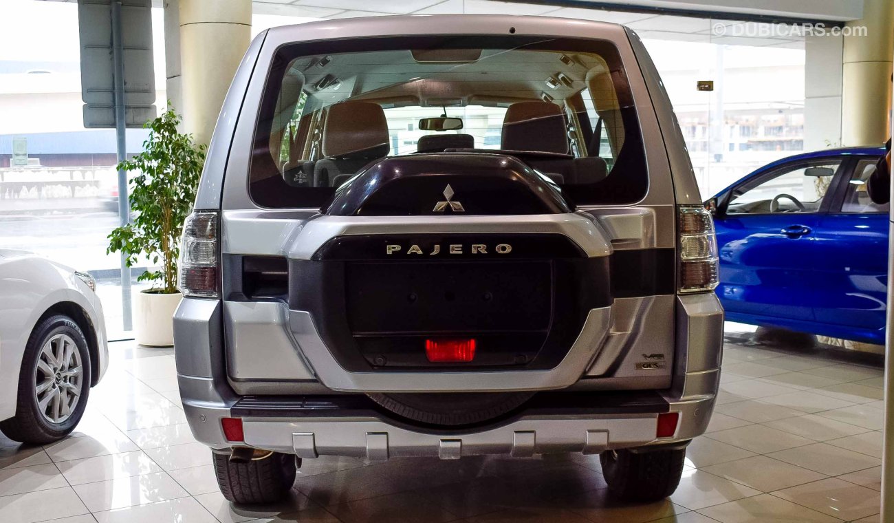 Mitsubishi Pajero GLS V6