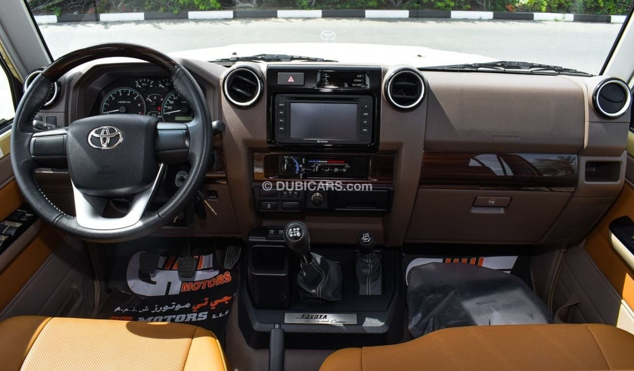 Toyota Land Cruiser 70 4.0L V6 Petrol A/T