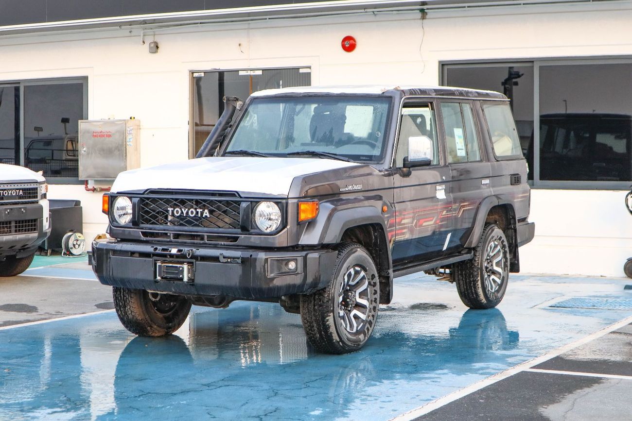 Toyota Land Cruiser 70 Std 4.5L AWD Toyota Land Cruiser 70 Series (VDJ76) Hardtop – 2024 Model –