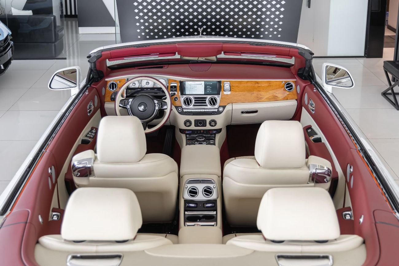 رولز رويس داون Rolls-Royce Dawn 2017 | Fully Loaded | GCC Specs | Mint Condition | "WARRANTY AVAILABLE"