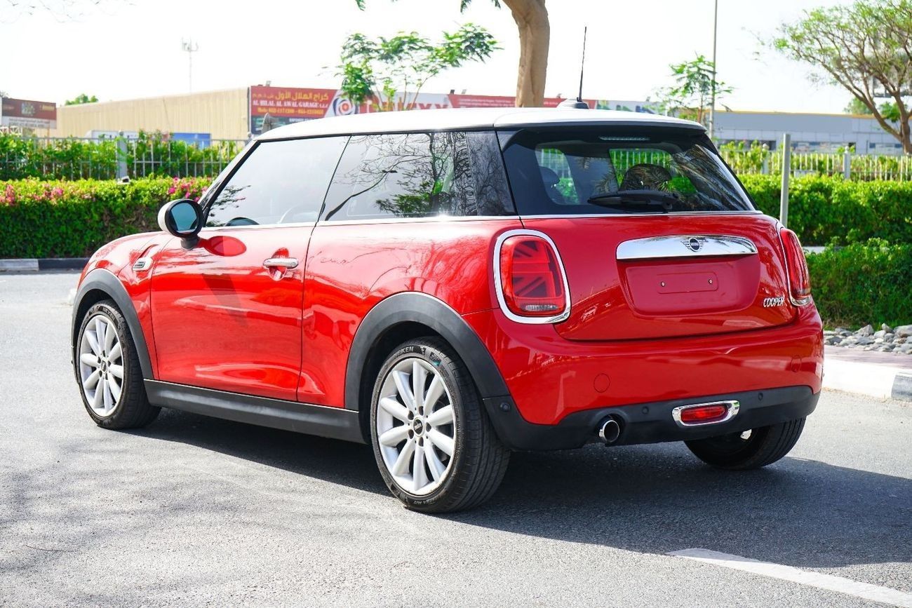 Mini Cooper Std 1.5L (4 Seater)
