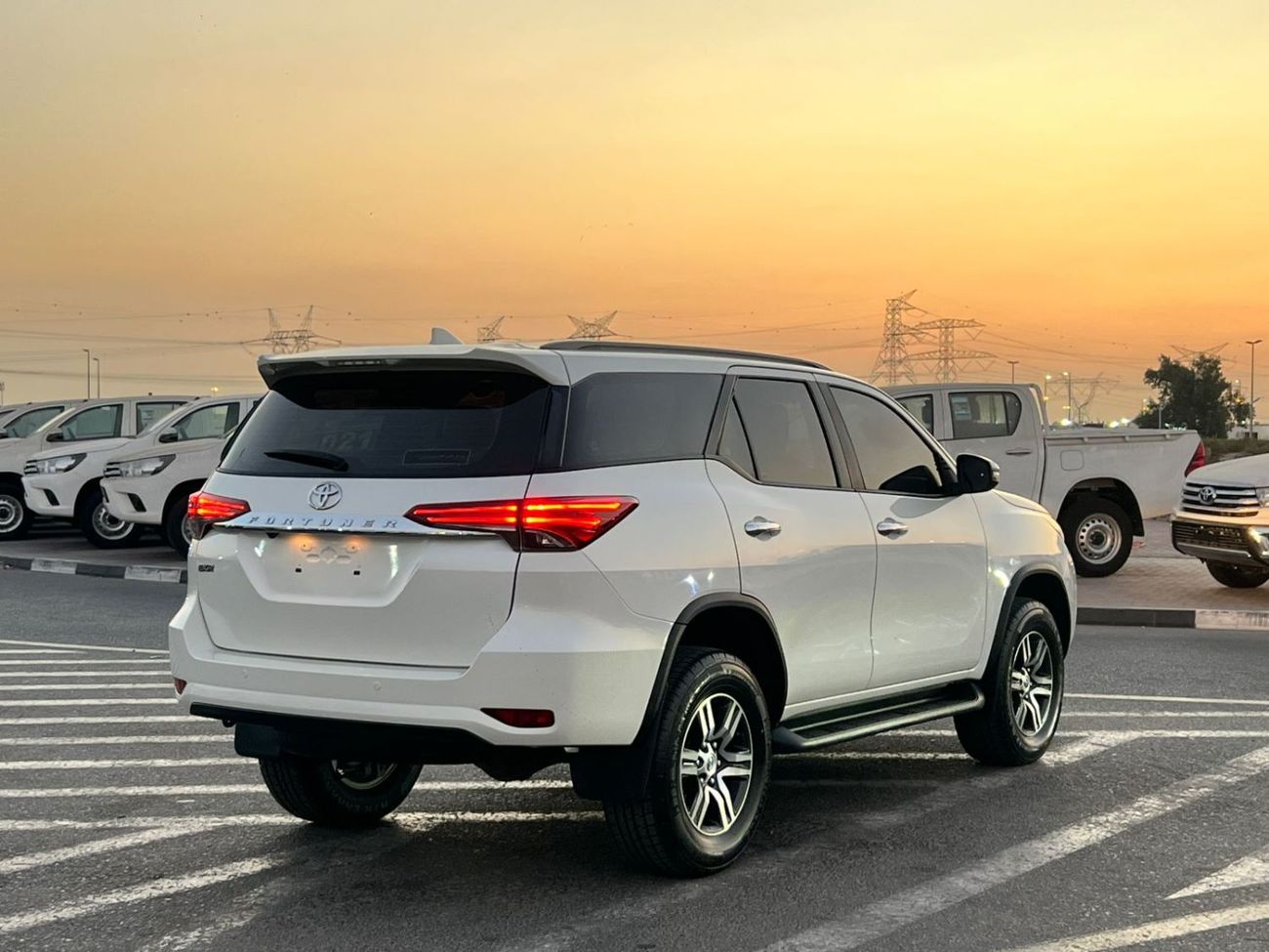 Toyota Fortuner 2019 Toyota Fortuner EXR 2.7 L V4 -AWD 4x4 - Rear CAM & Sensor - Cruise Control -  71000 km