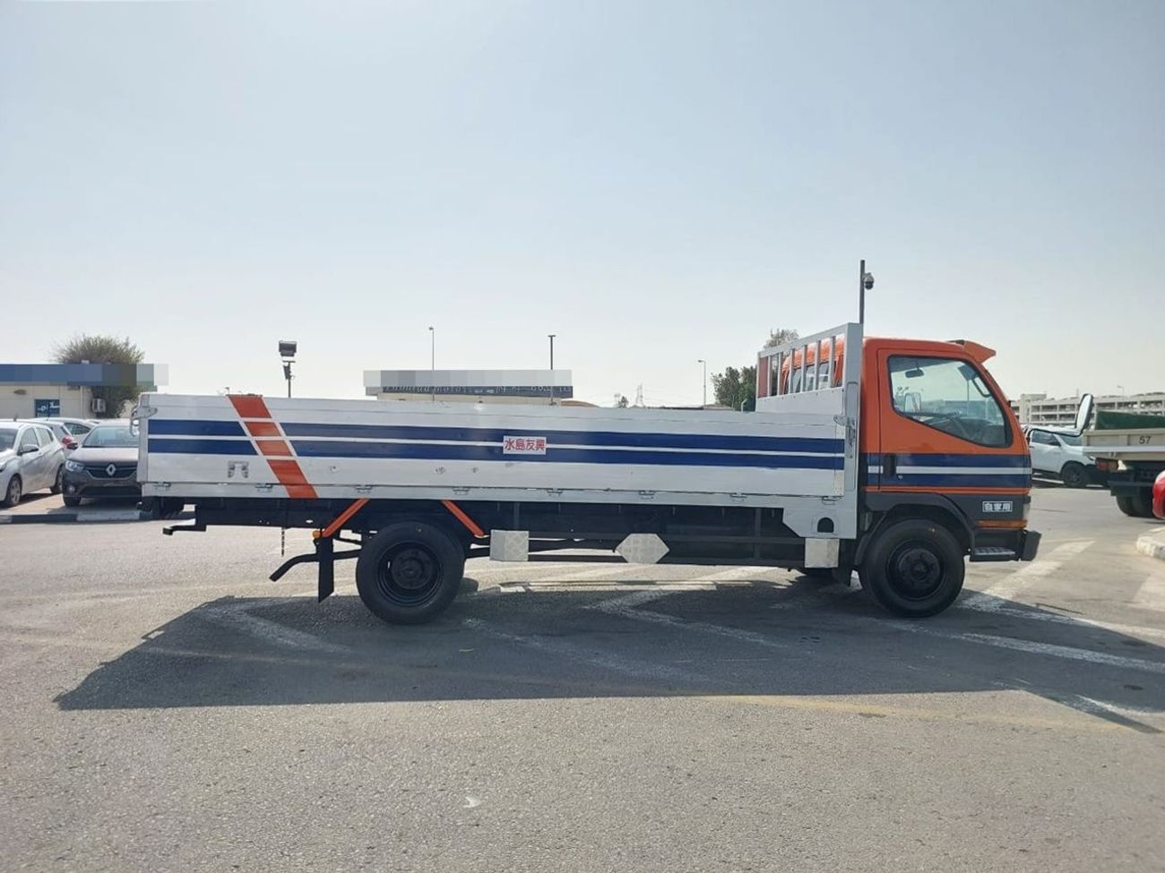 Mitsubishi Fuso Canter MITSUBISHI CANTER ALUMINIUM BODY TRUCK RHD 2003 MODEL 3.9 L DIESEL MANUAL(PM40295)