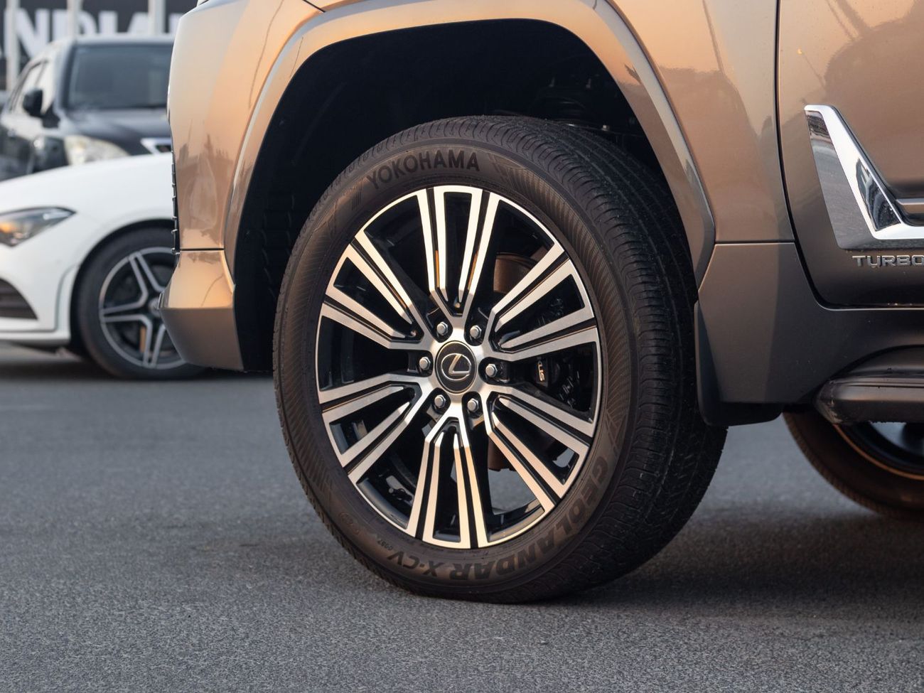 لكزس LX 600 Turbo Sport 3.5L Twin-Turbocharged