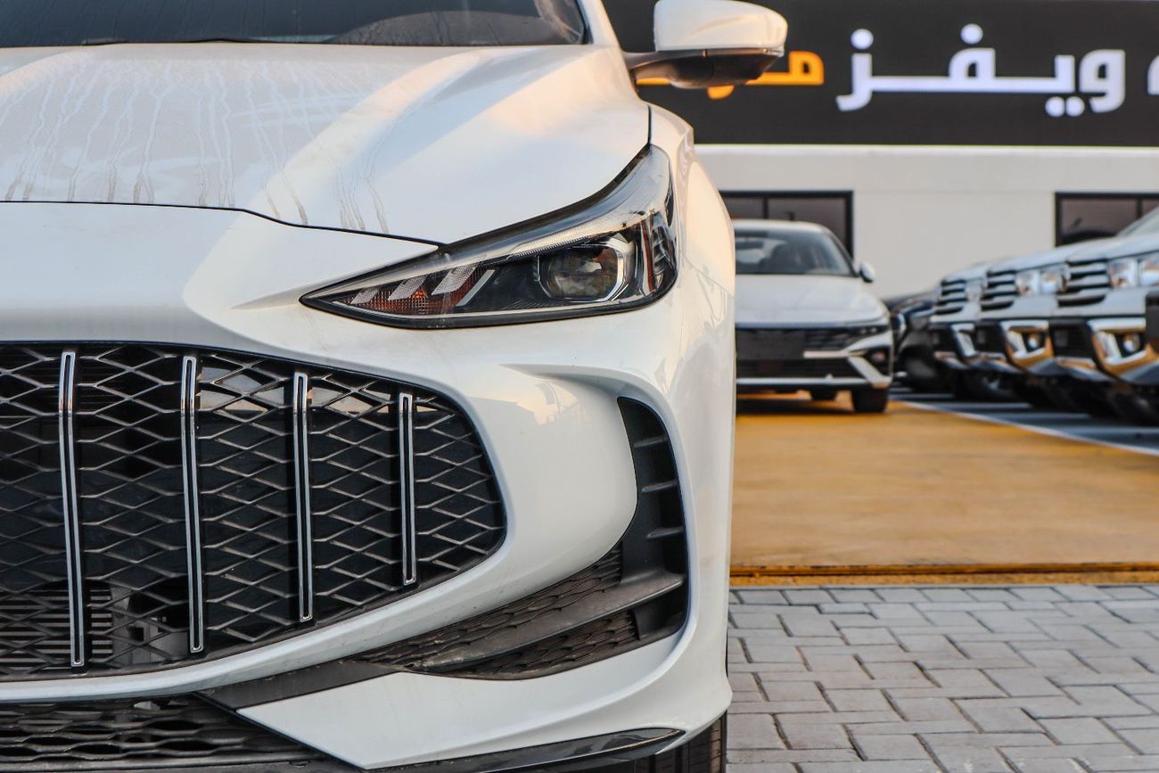 أم جي 5 MG 5 – 1.5L 180 DVVT – Full Option – 2025 Model